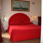 Dream Πανσιόν 4*